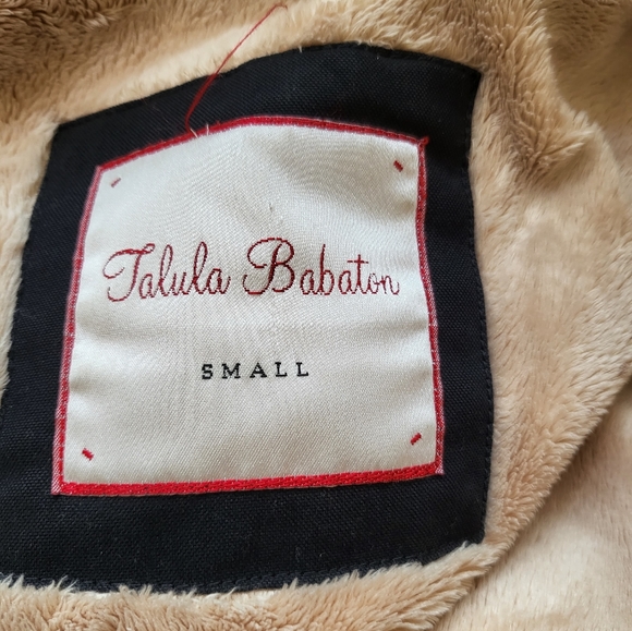 Aritzia Babaton Black Winter Coat sz Small - Picture 6 of 7